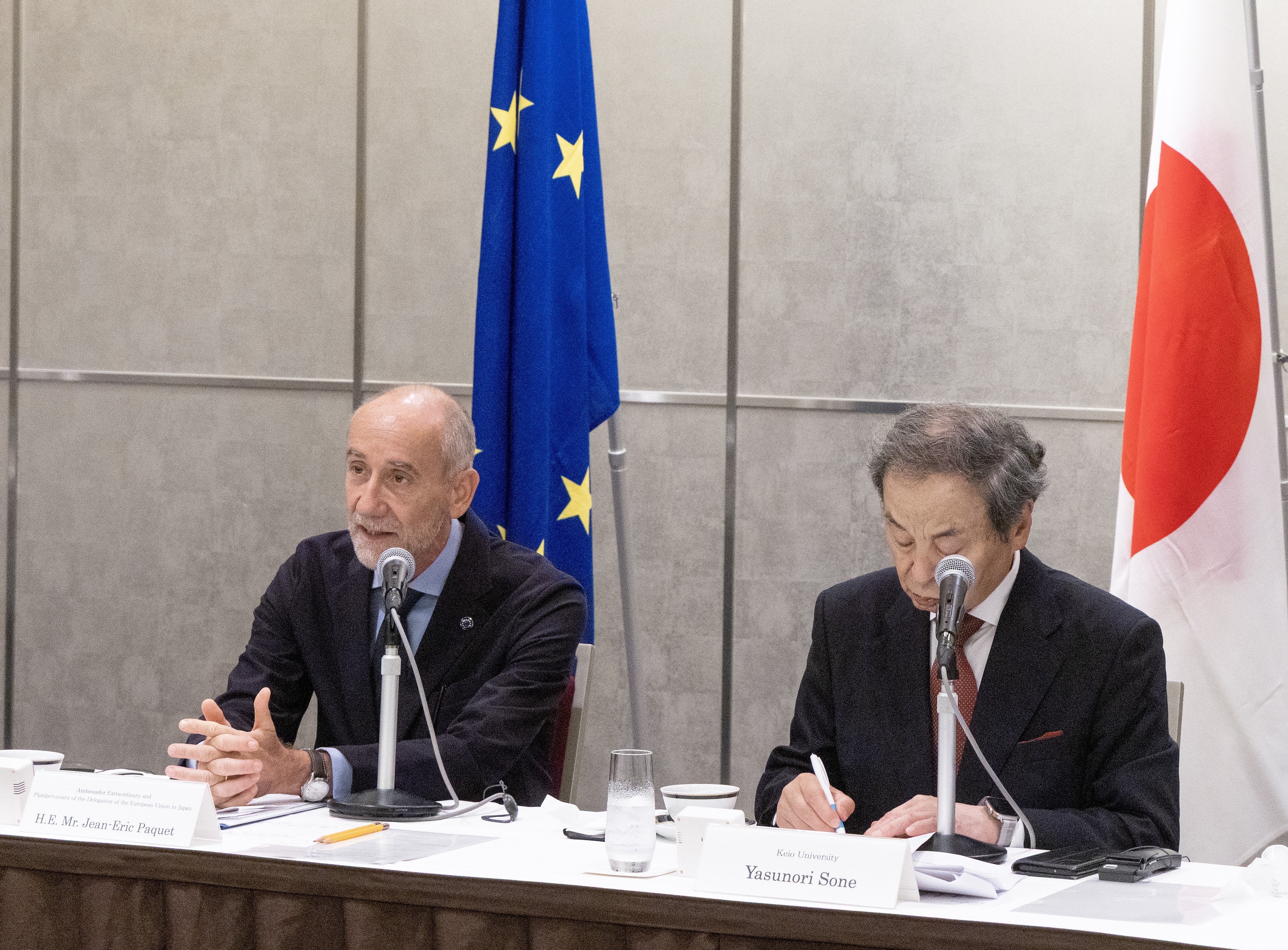 「ジャン=エリック・パケ駐日欧州連合（ＥＵ）特命全権大使との交流会」を開催しました